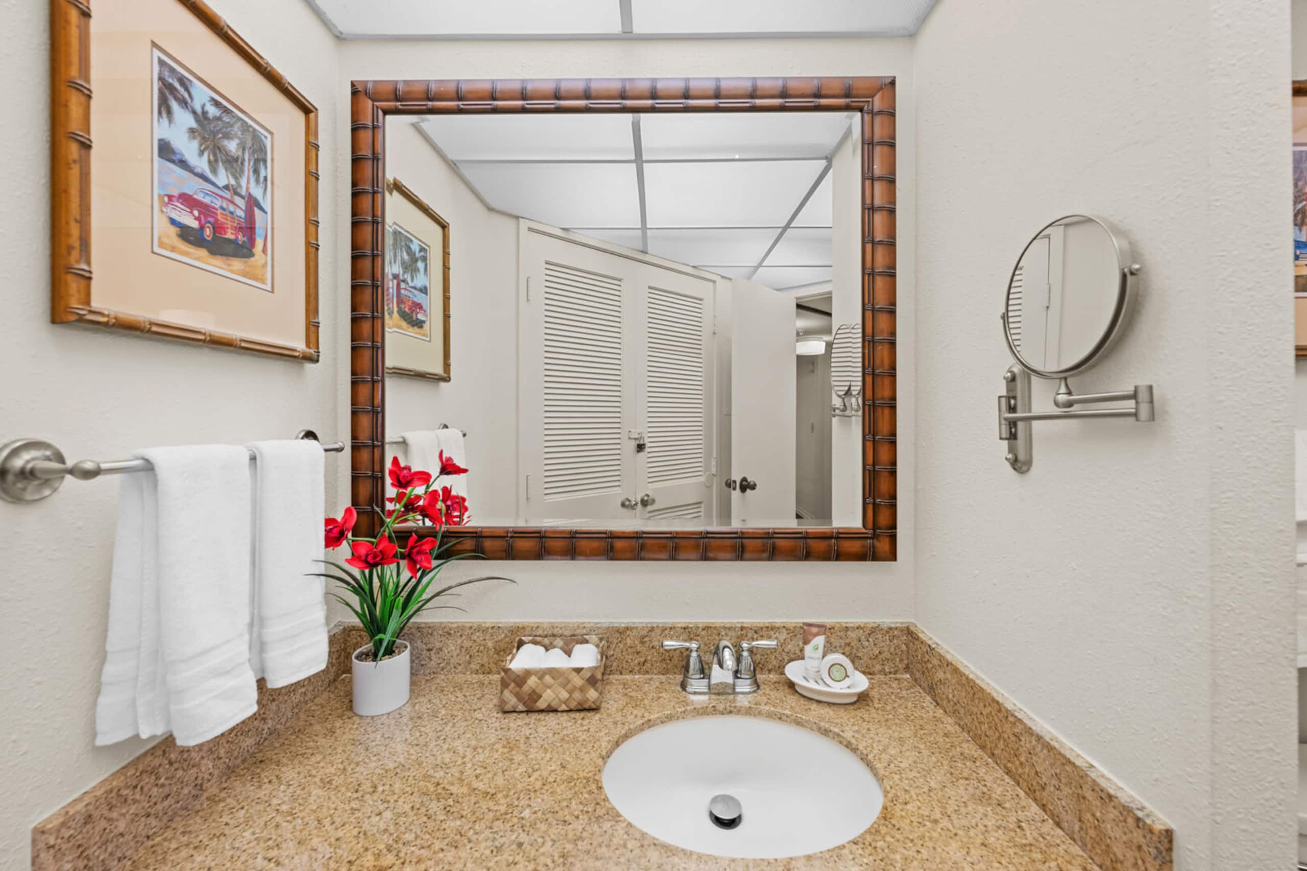 Condo in Lahaina · ★5.0 · 1 bedroom · 2 beds · 1 private bath - Image 21
