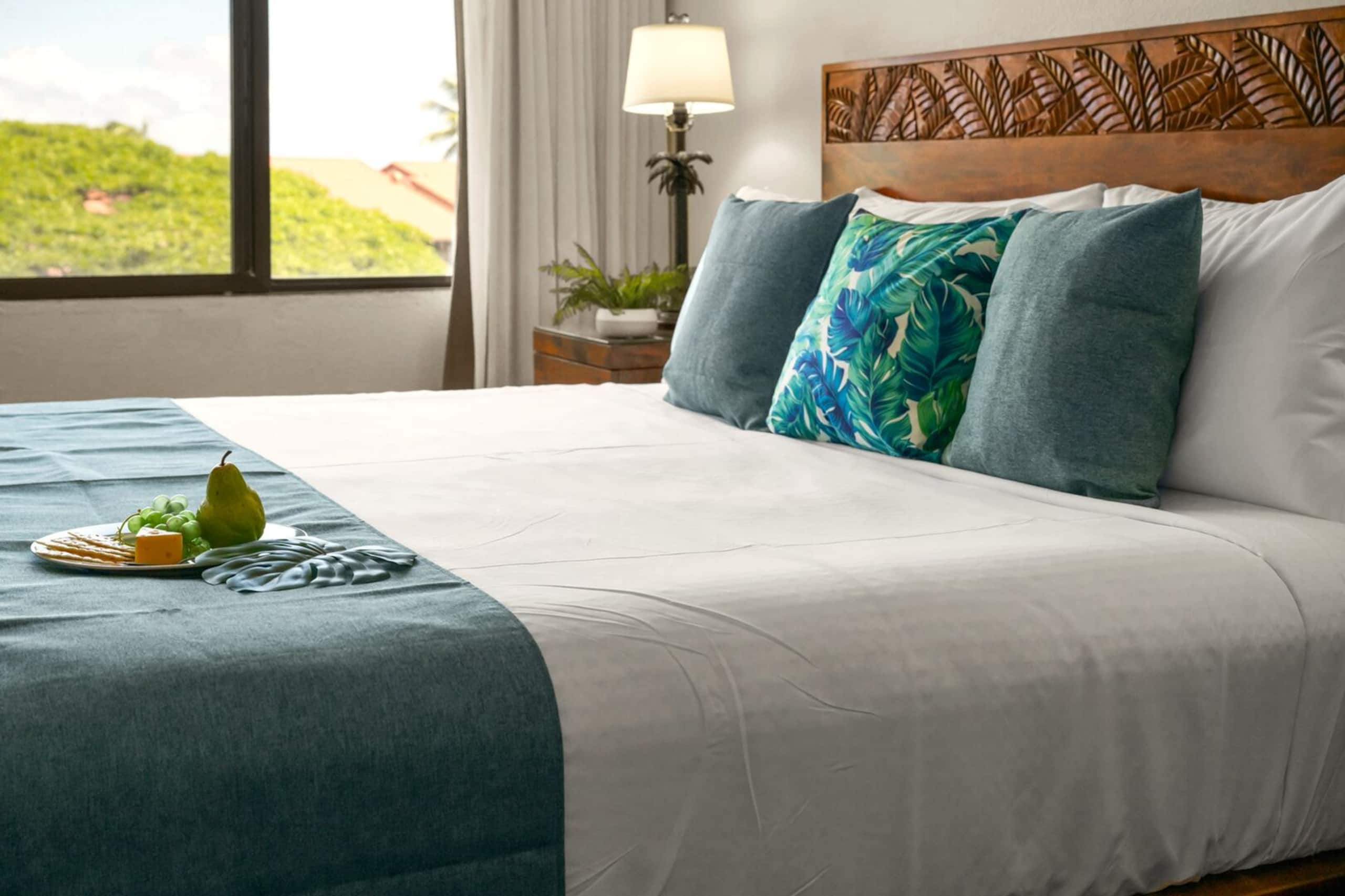 Condo in Lahaina · ★5.0 · 1 bedroom · 2 beds · 1 private bath - Image 15