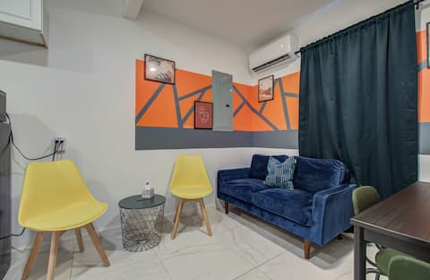 Popular Airbnb listing: Charming Houston Getaway – 2BD/1BA & Yard in Magnolia Park