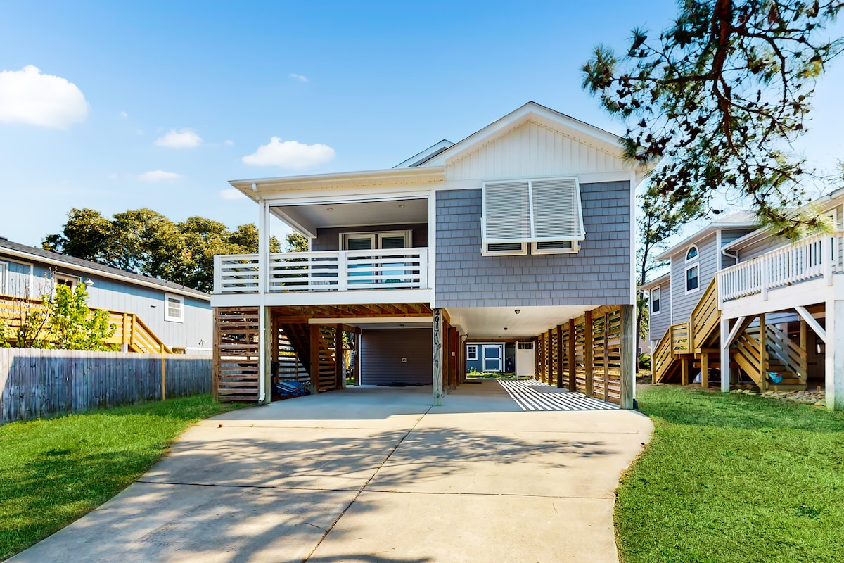KDN1326: Seas The Day, Dog-friendly, office,