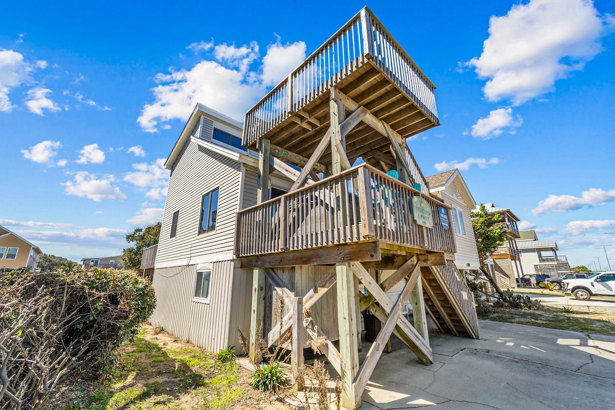 KDN1400: Beaches Await,  Ocean Views, and Game