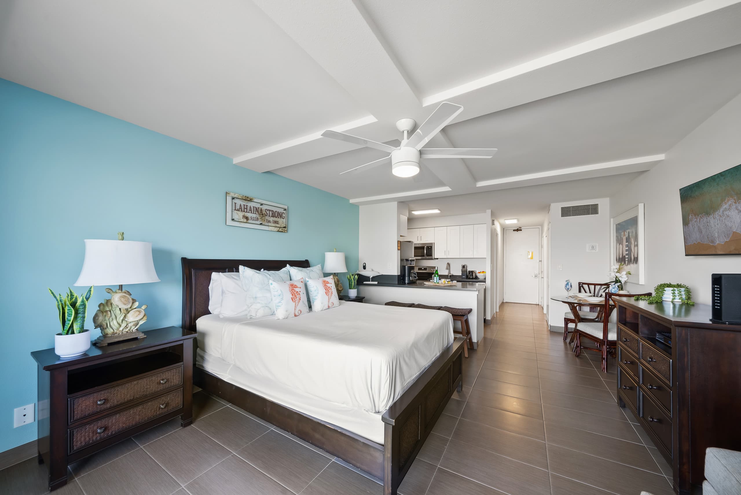 Condo in Lahaina · ★5.0 · 1 bedroom · 2 beds · 1 bath - Image 17