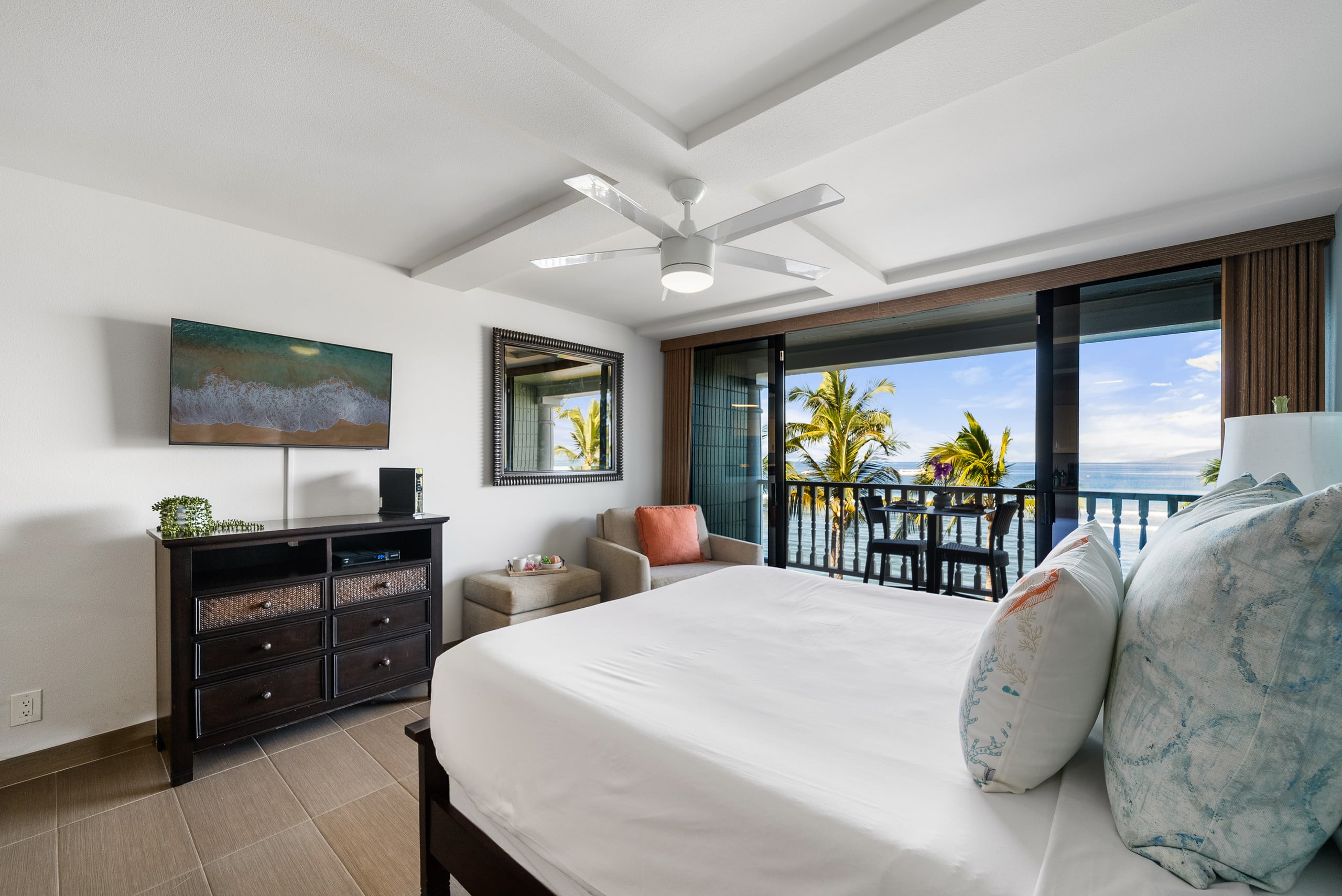 Condo in Lahaina · ★5.0 · 1 bedroom · 2 beds · 1 bath - Image 16