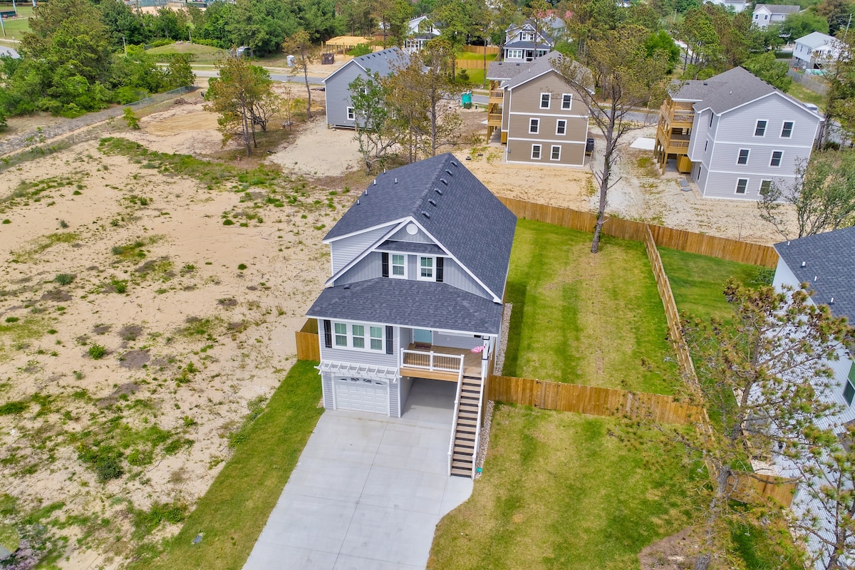 KDS0705: Beachy Dunes OBX Newly-Built | Hot Tub |