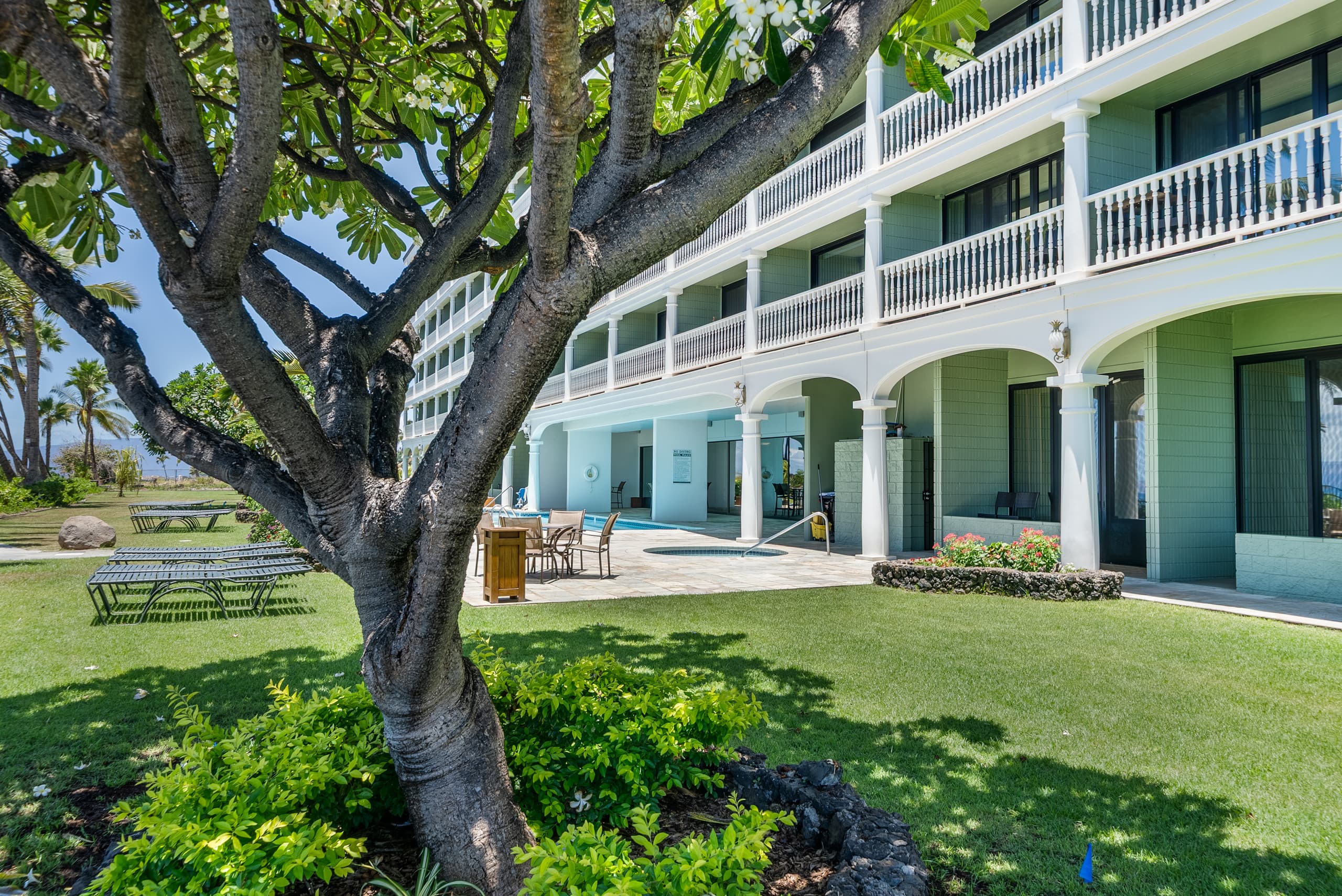Condo in Lahaina · ★5.0 · 1 bedroom · 1 bed · 1 bath - Image 37