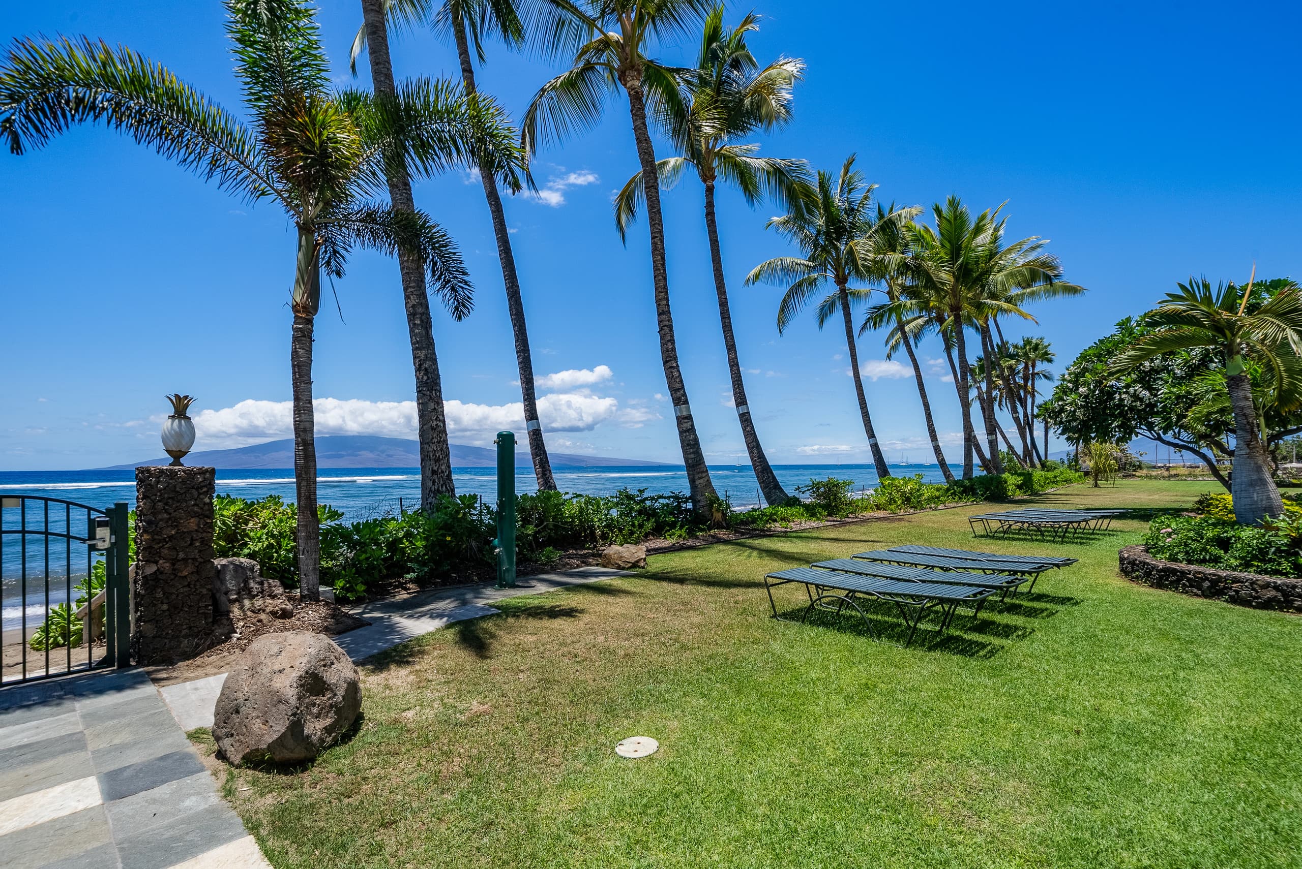 Condo in Lahaina · ★5.0 · 1 bedroom · 1 bed · 1 bath - Image 38