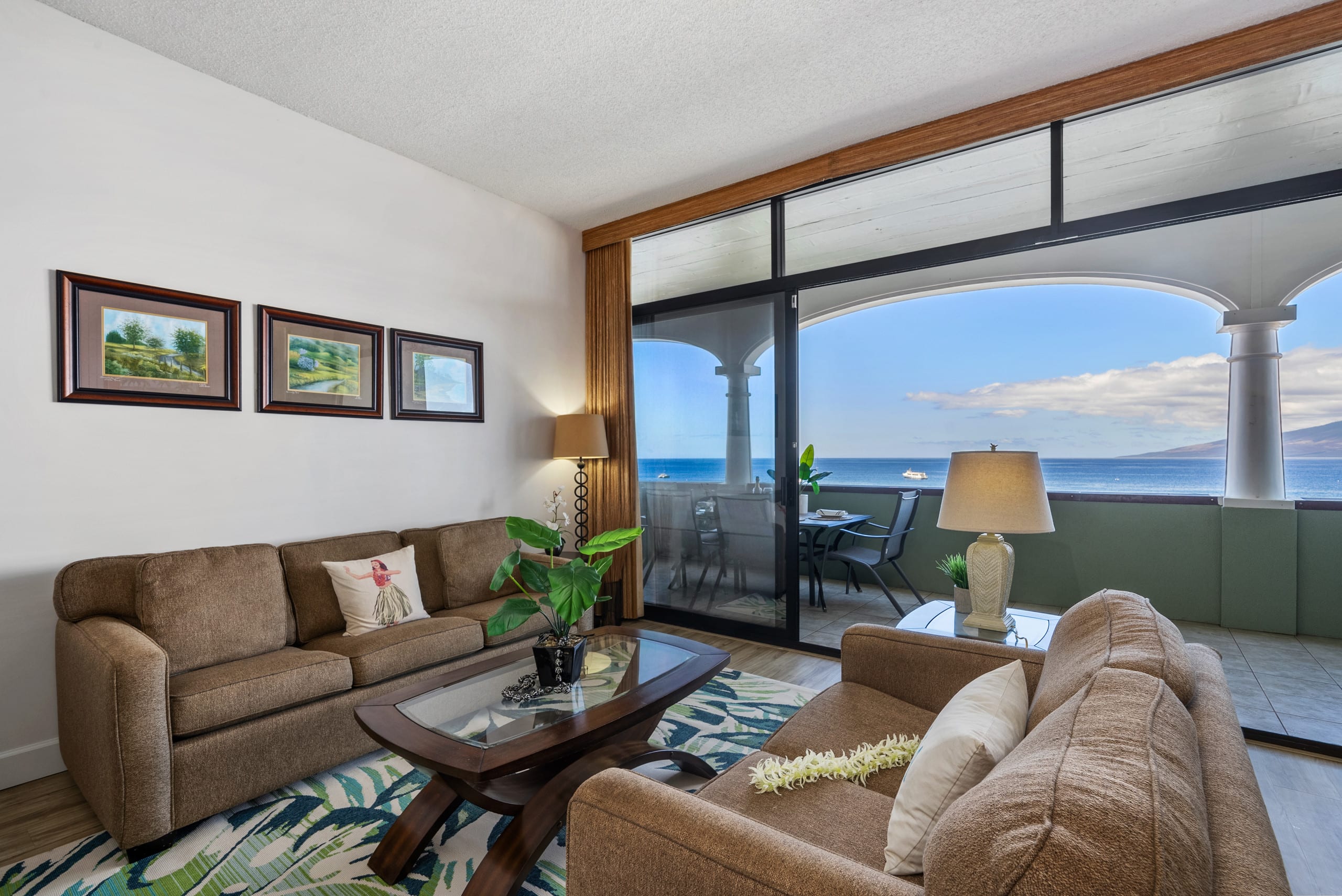 Condo in Lahaina · ★5.0 · 1 bedroom · 2 beds · 2 baths - Image 2