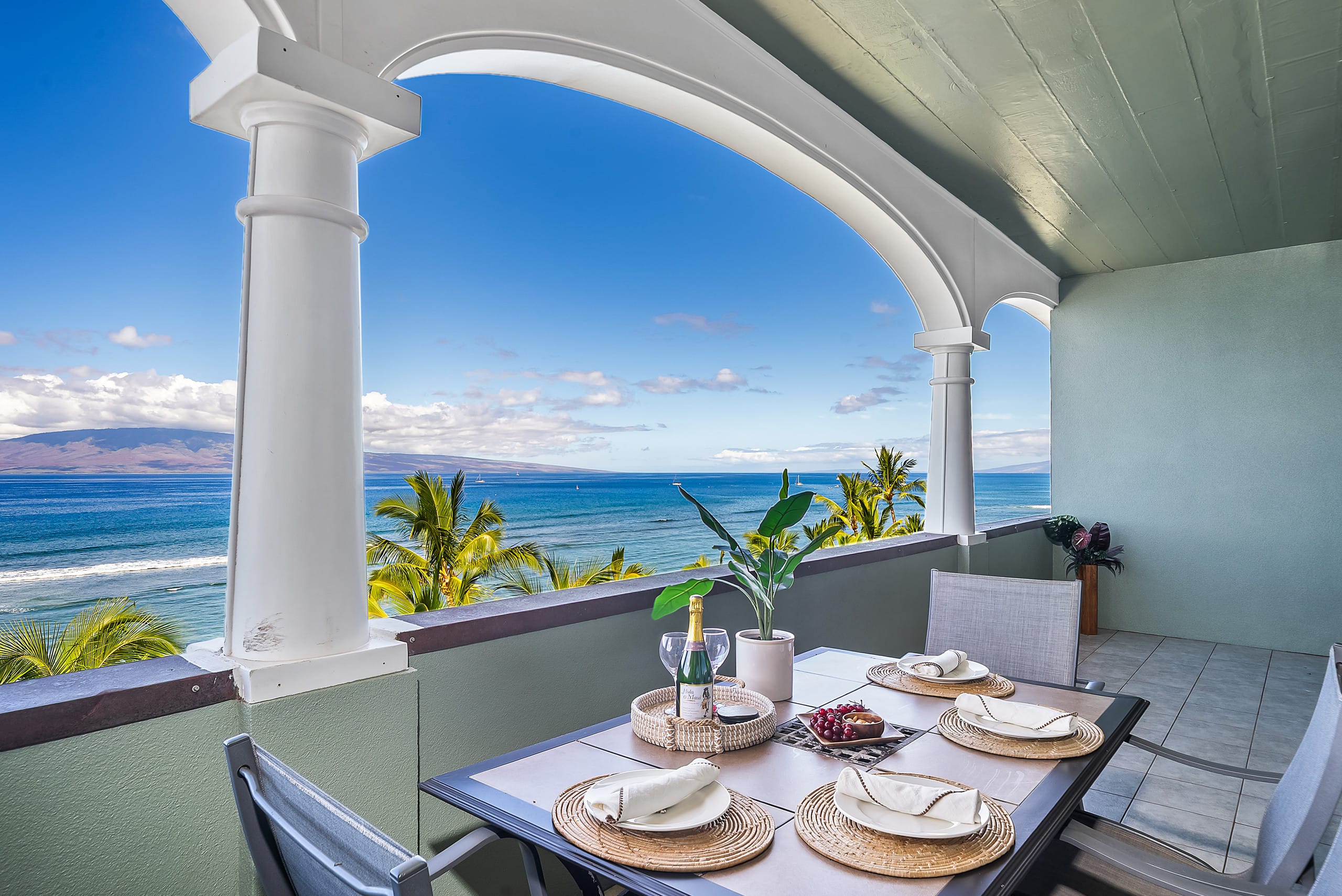 Condo in Lahaina · ★5.0 · 1 bedroom · 2 beds · 2 baths - Image 15