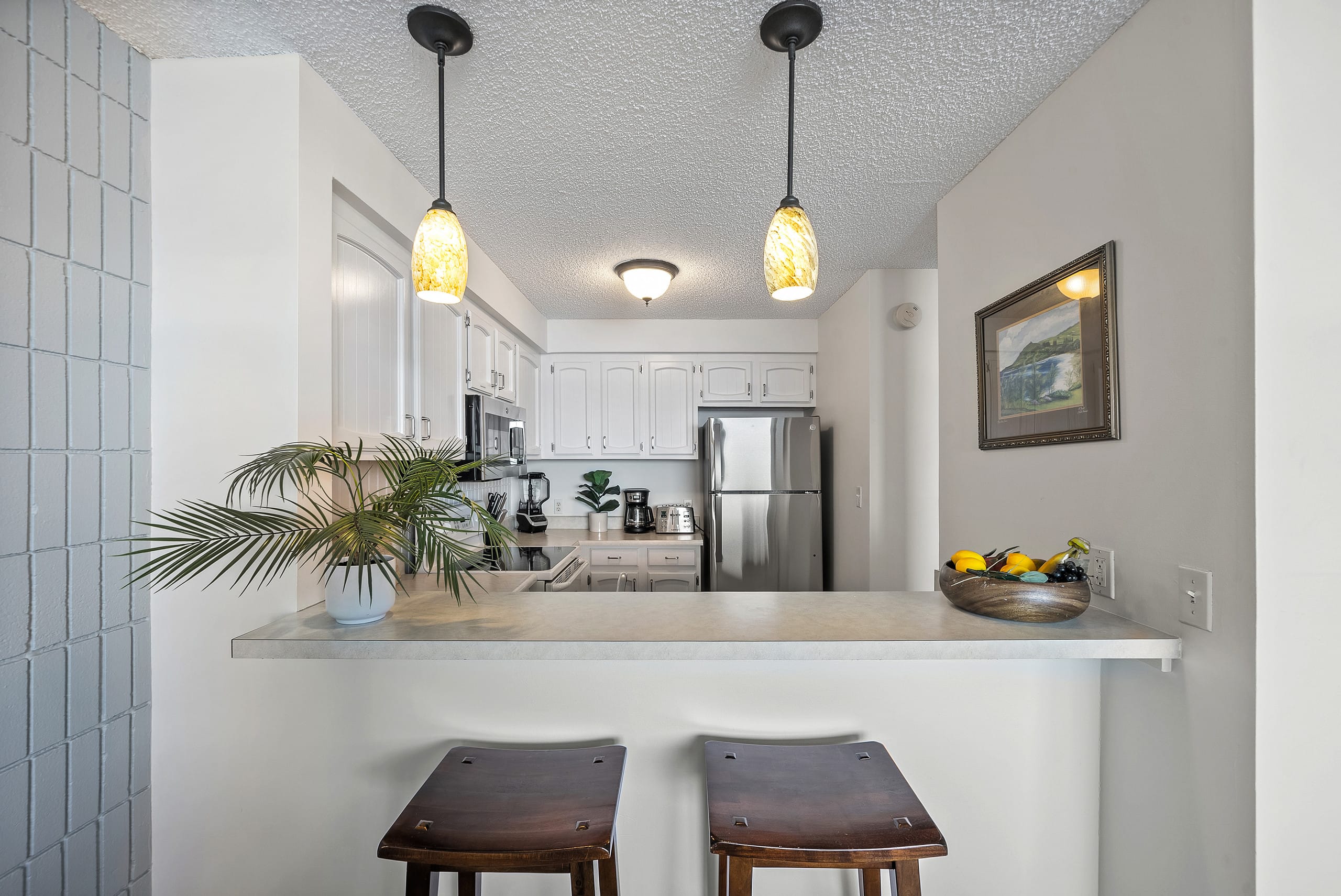Condo in Lahaina · ★5.0 · 1 bedroom · 2 beds · 2 baths - Image 11