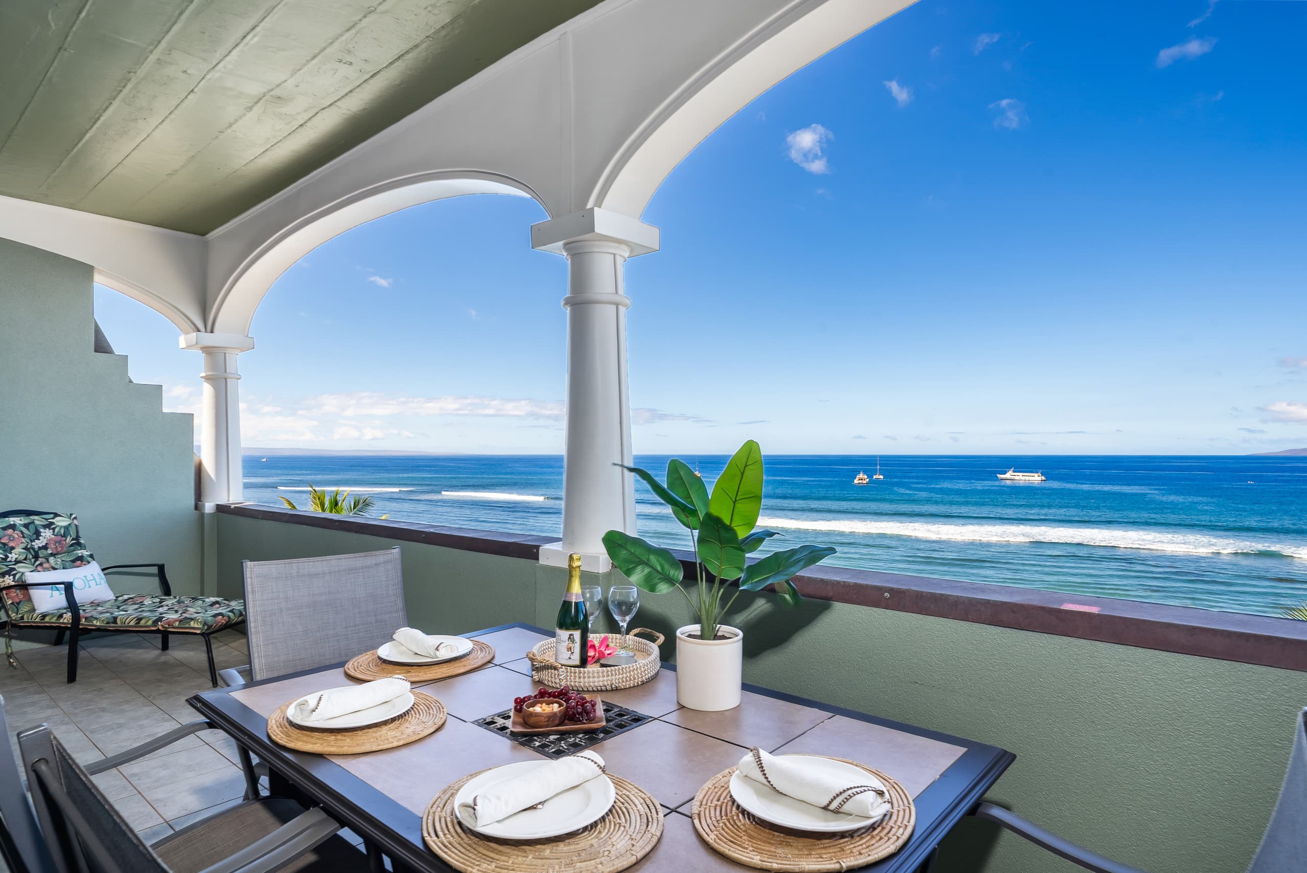 Condo in Lahaina · ★5.0 · 1 bedroom · 2 beds · 2 baths - Image 14
