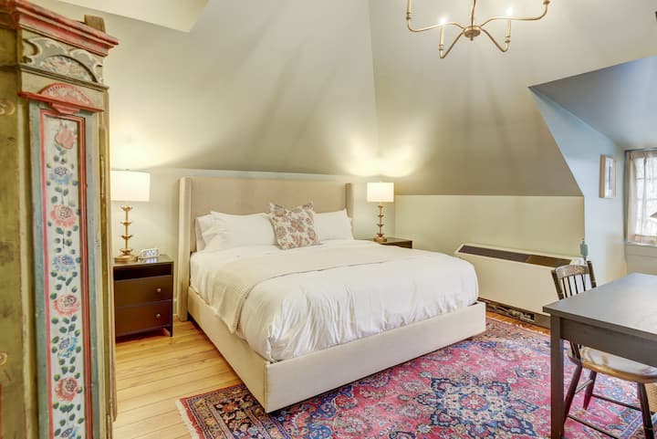 King Room 11 Third Floor