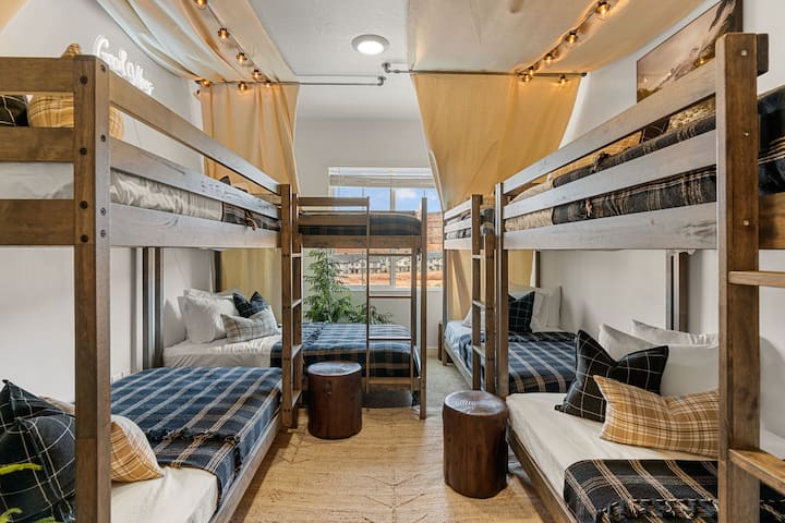 4 أسرّة توأم/سرير توأم بطابقين