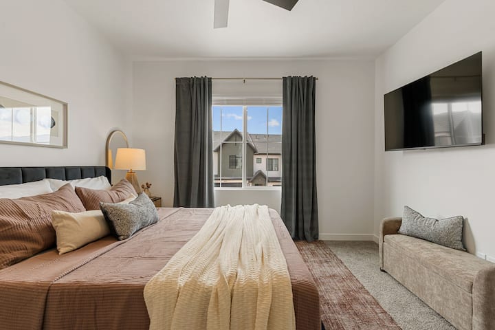 غرفة نوم كبيرة