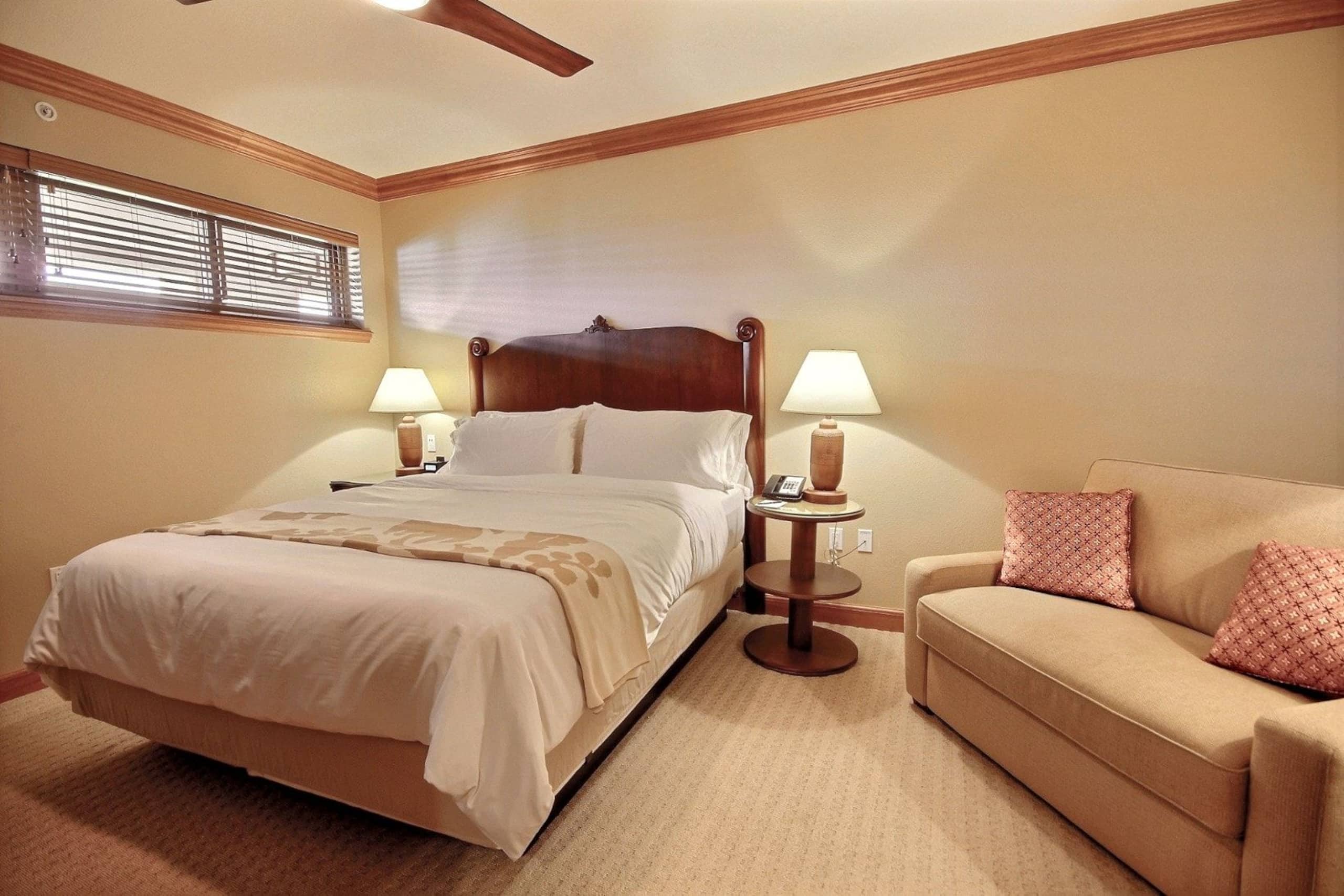 Condo in Lahaina · ★5.0 · 2 bedrooms · 4 beds · 2 baths - Image 19