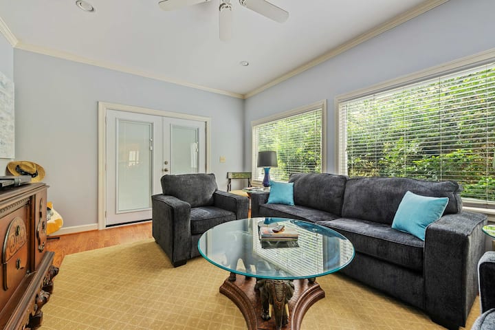 Comfortable Mid-term Rental Near Base & Hospital - Columbia, SC