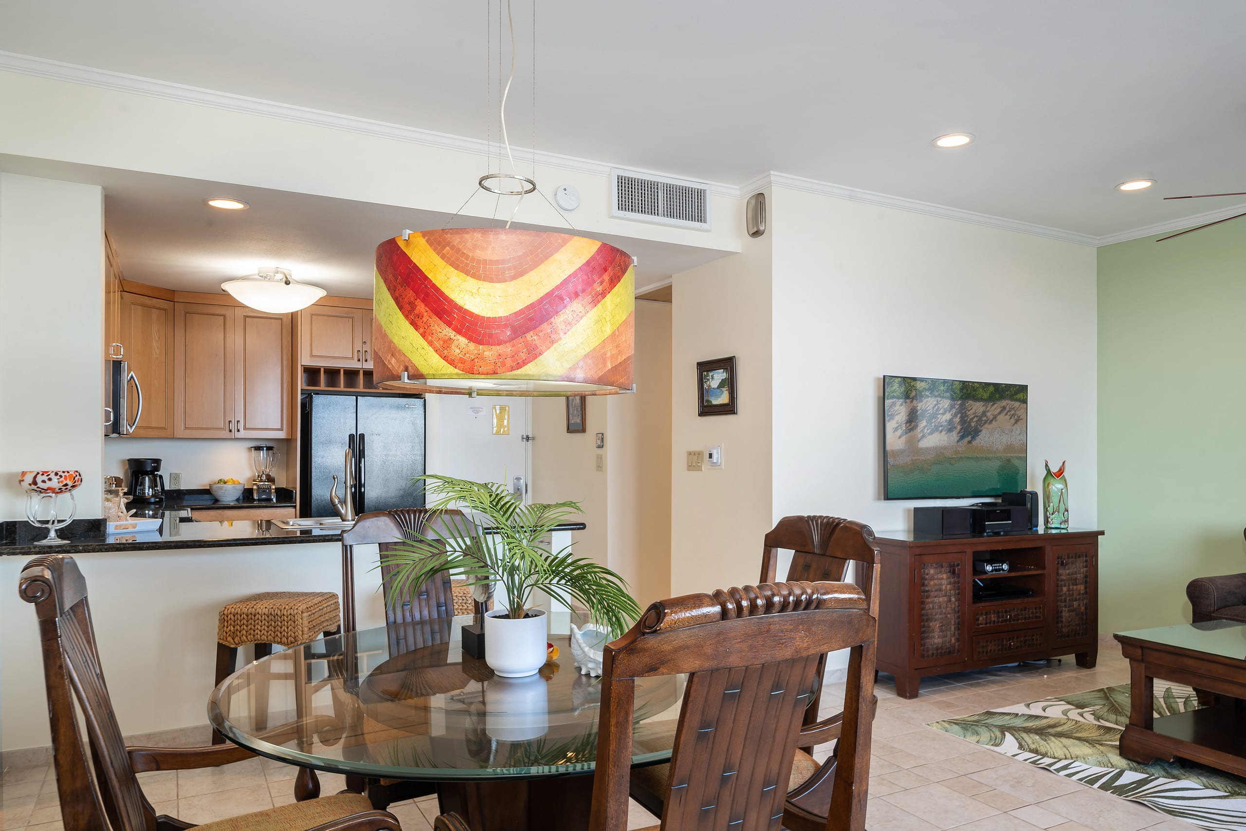 Condo in Lahaina · ★5.0 · 1 bedroom · 2 beds · 2 baths - Image 15