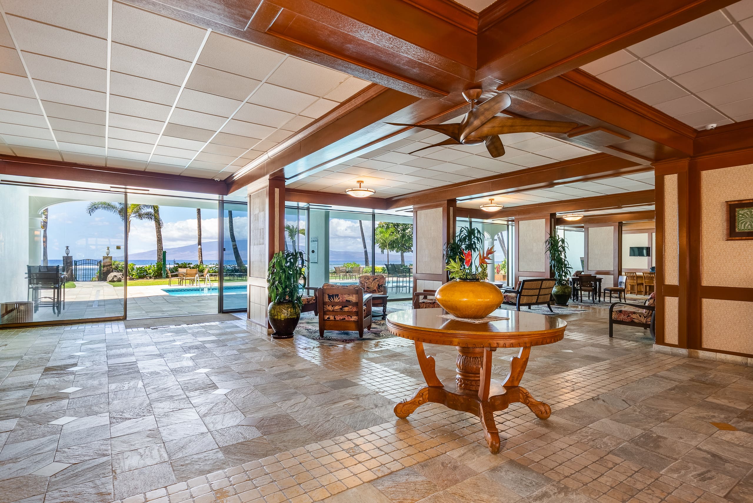 Condo in Lahaina · ★5.0 · 1 bedroom · 2 beds · 2 baths - Image 43