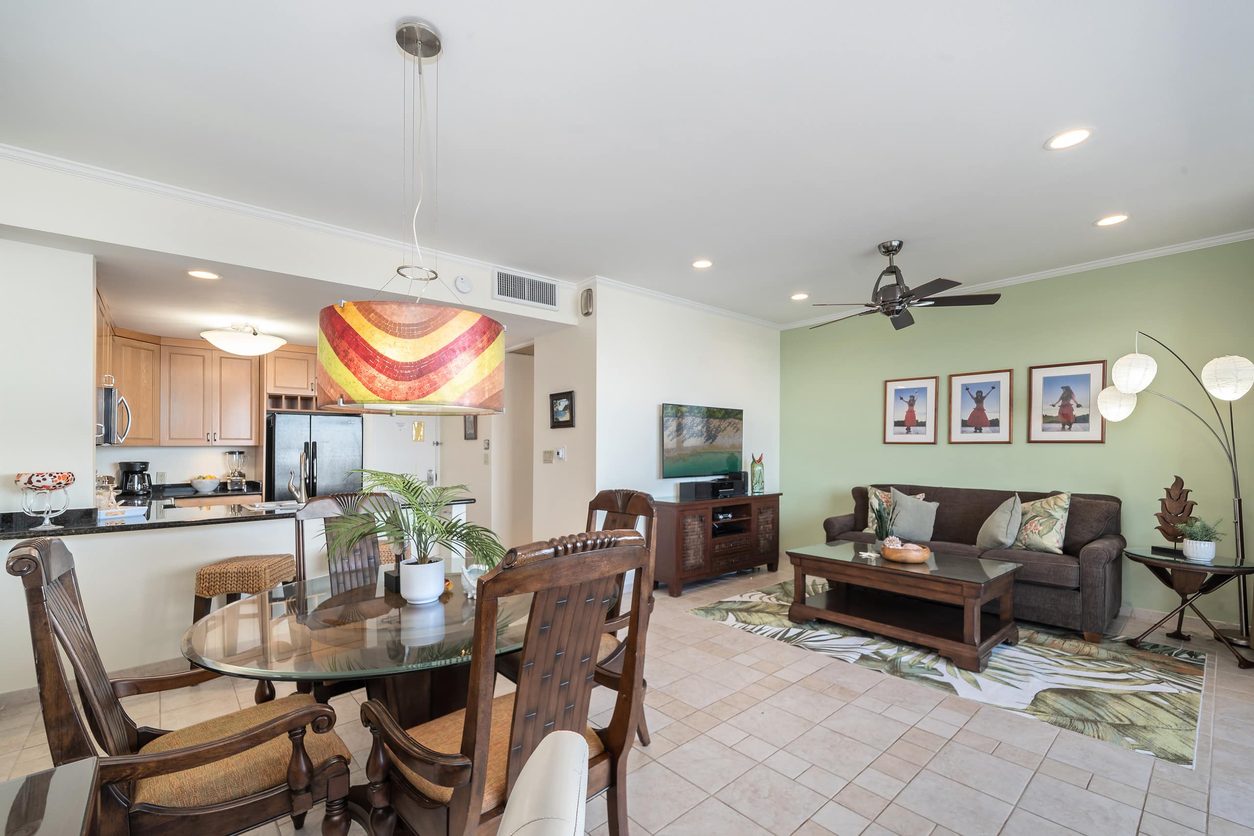 Condo in Lahaina · ★5.0 · 1 bedroom · 2 beds · 2 baths - Image 12