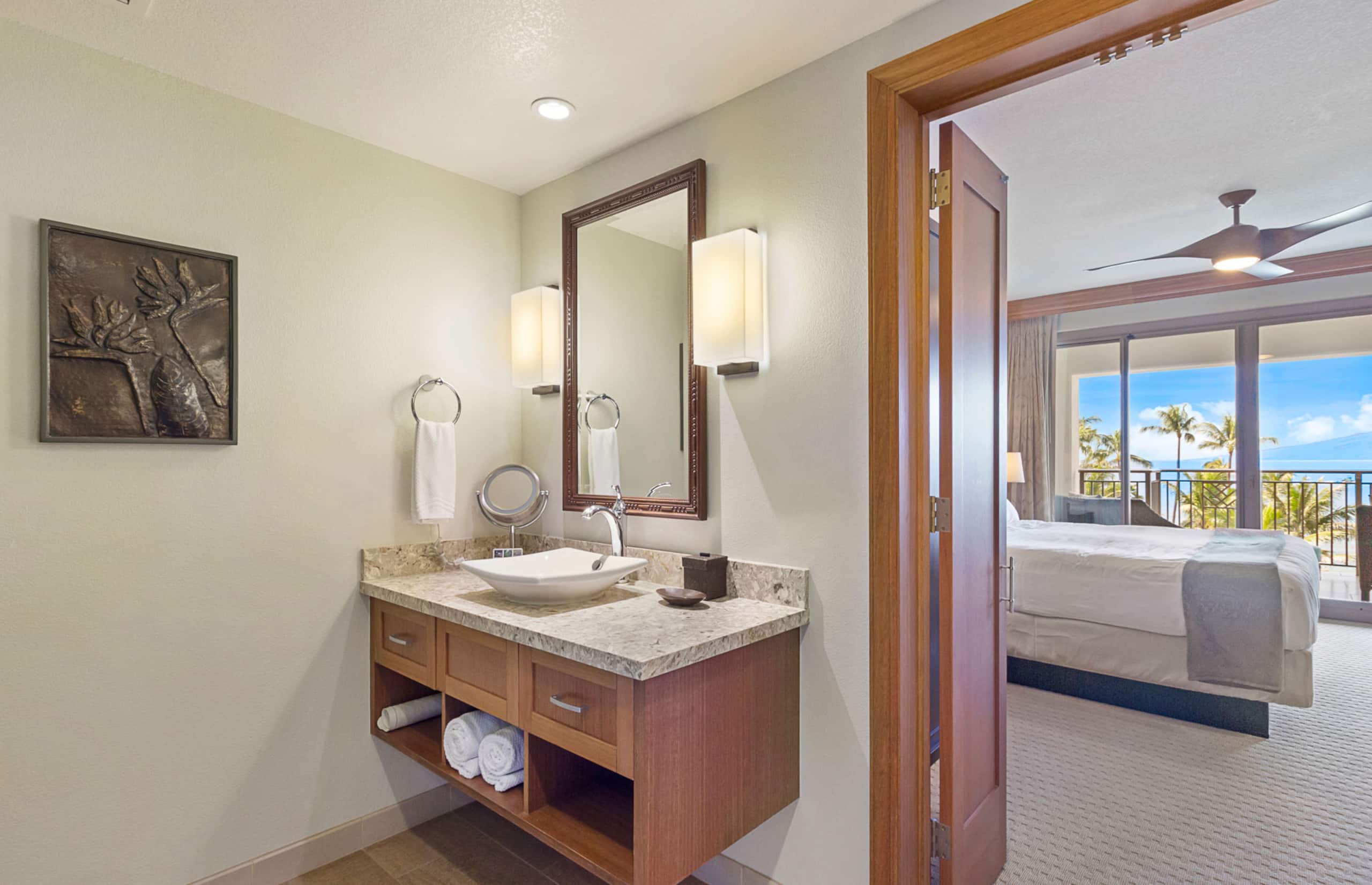 Condo in Lahaina · ★5.0 · 2 bedrooms · 4 beds · 2 baths - Image 17