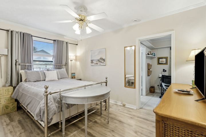 1267 S Fletcher Ave - Chambre principale 1