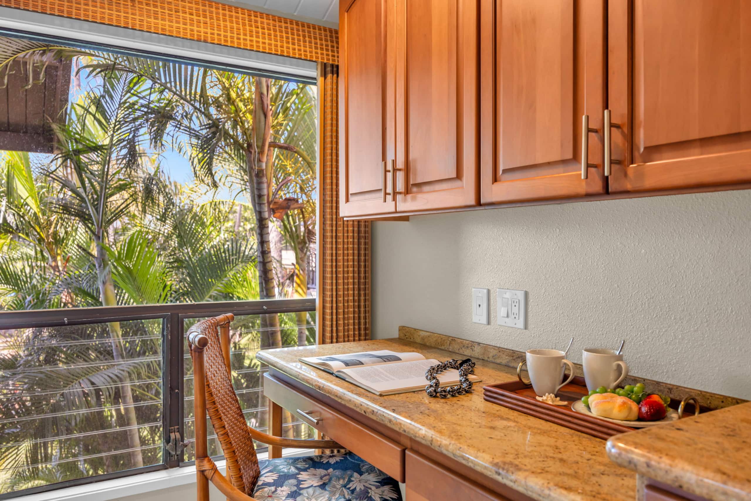 Condo in Lahaina · ★4.8 · 2 bedrooms · 4 beds · 2 baths - Image 27
