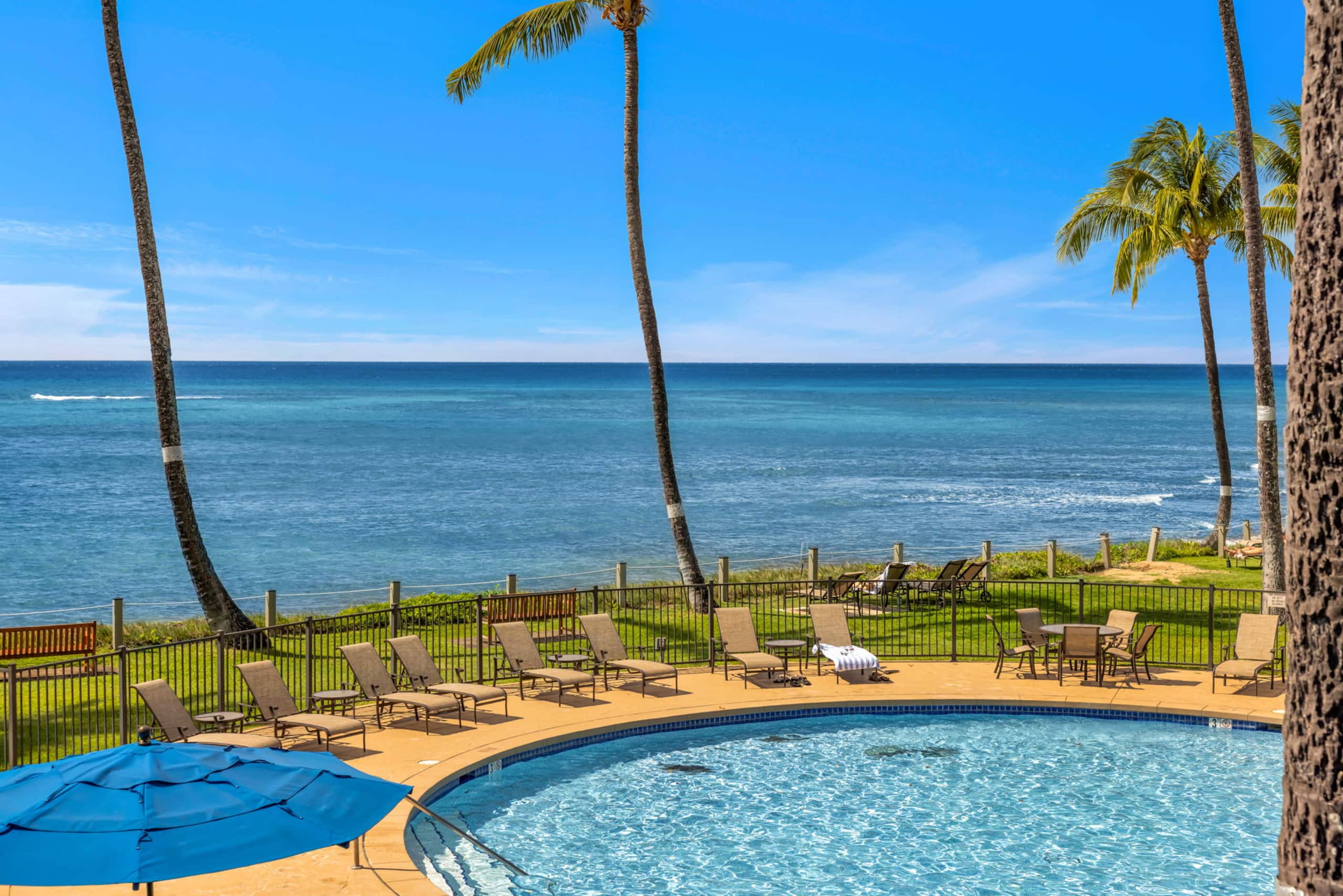 Condo in Lahaina · ★4.8 · 2 bedrooms · 4 beds · 2 baths - Image 44