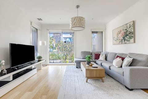 Family-Friendly Home with Alfresco Patio & BBQ