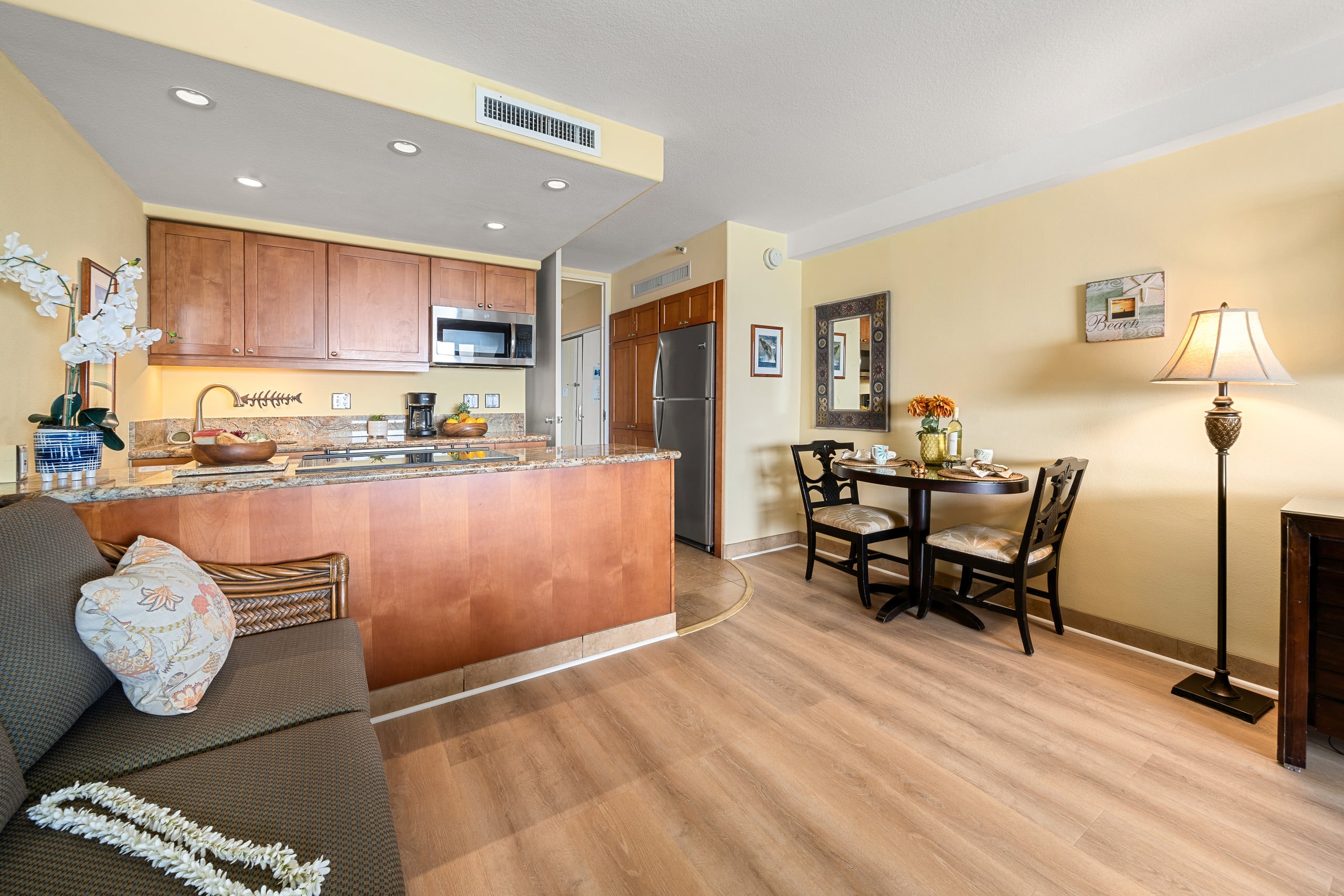 Condo in Lahaina · ★4.63 · 1 bedroom · 2 beds · 1 bath - Image 16