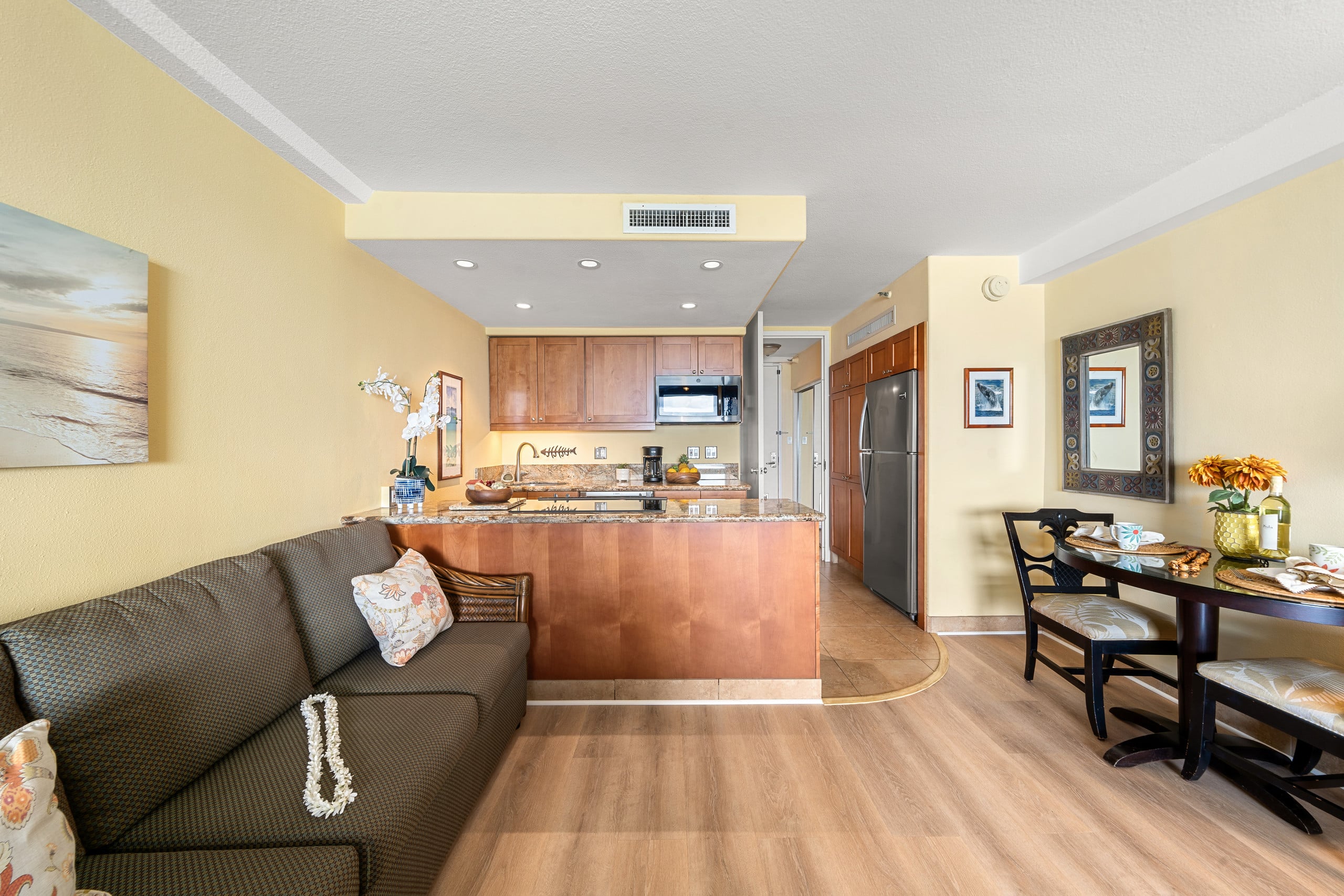 Condo in Lahaina · ★4.63 · 1 bedroom · 2 beds · 1 bath - Image 14