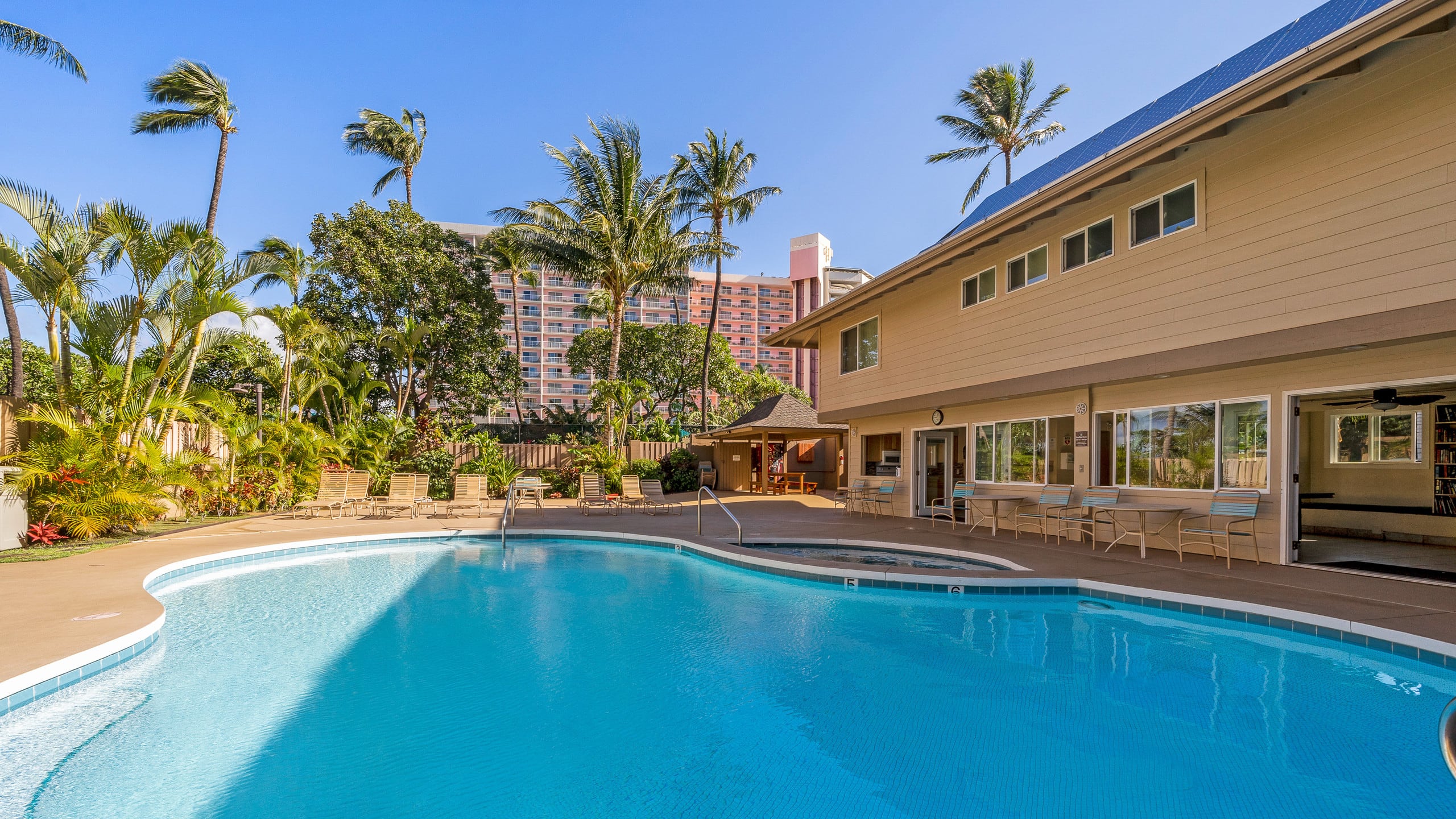 Condo in Lahaina · ★4.63 · 1 bedroom · 2 beds · 1 bath - Image 33