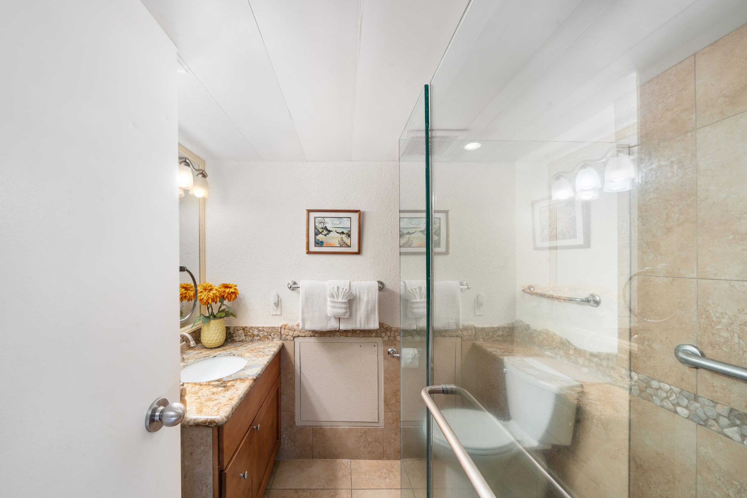 Condo in Lahaina · ★4.63 · 1 bedroom · 2 beds · 1 bath - Image 21