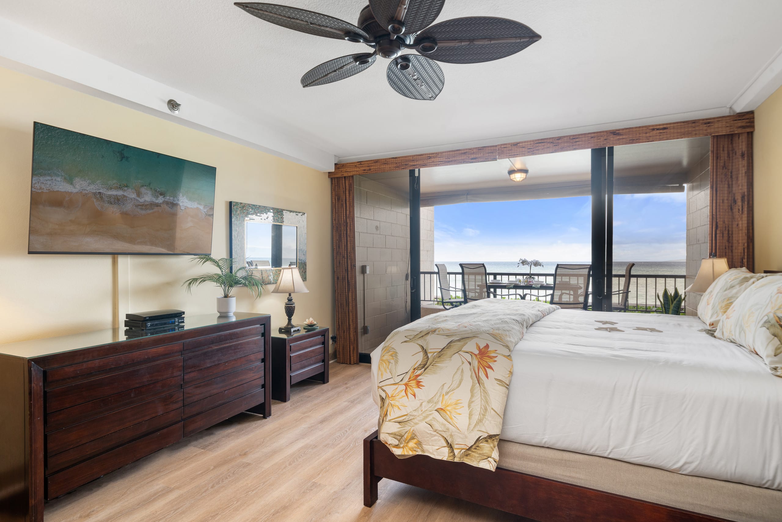 Condo in Lahaina · ★4.63 · 1 bedroom · 2 beds · 1 bath - Image 10