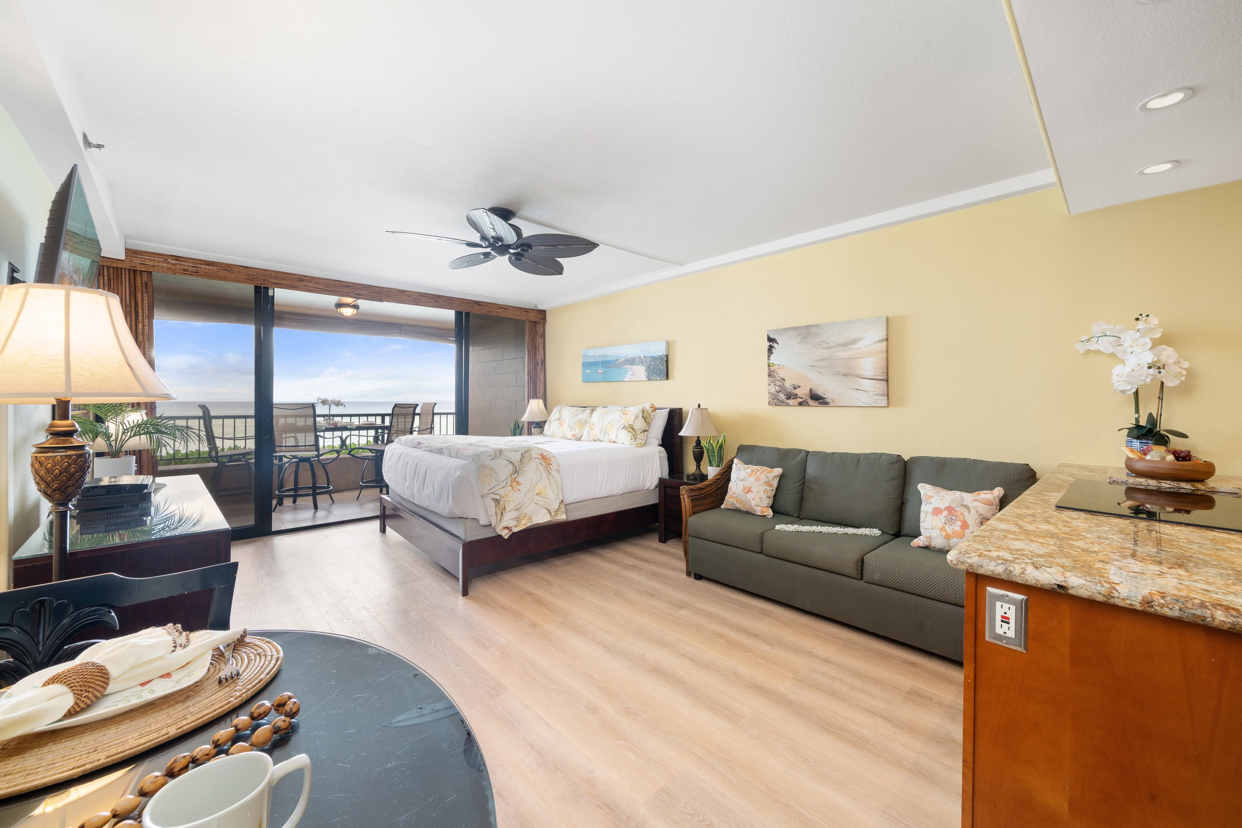Condo in Lahaina · ★4.63 · 1 bedroom · 2 beds · 1 bath - Image 13