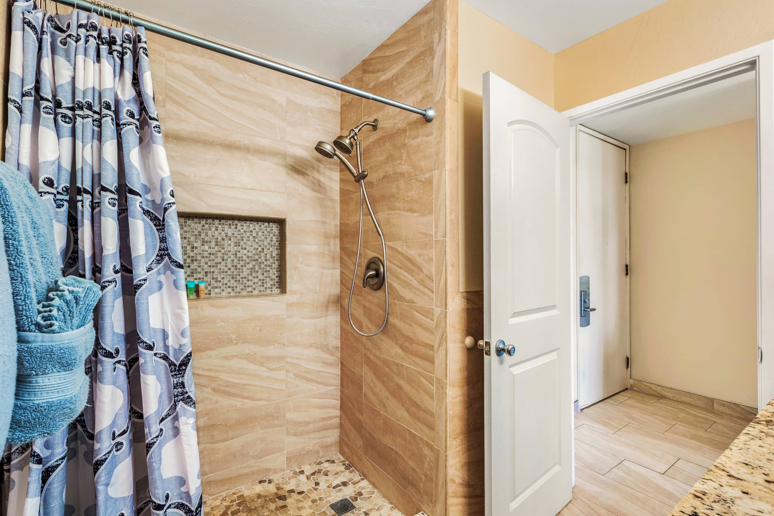 Condo in Kihei · ★4.87 · 3 bedrooms · 3 beds · 2 private baths - Image 20