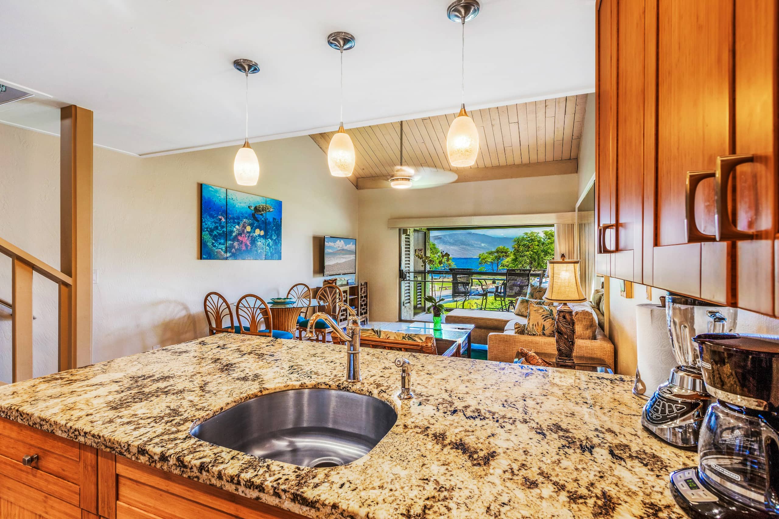 Condo in Kihei · ★4.87 · 3 bedrooms · 3 beds · 2 private baths - Image 7
