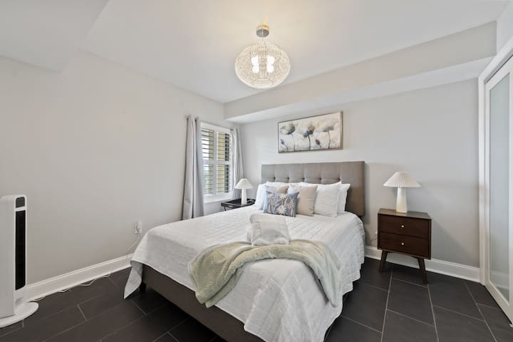 საძინებელი 3- საწოლი 152 × 203 სმ