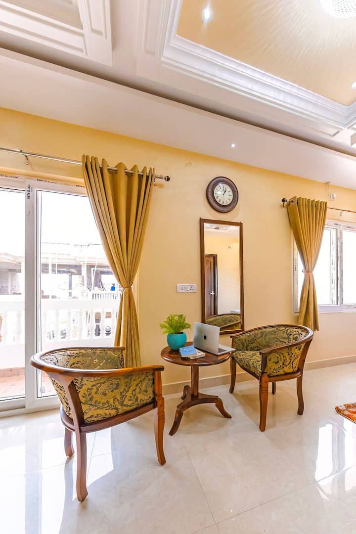 Kashi Luxe Retreat- 4br With Private Plunge Pool - Varanasi