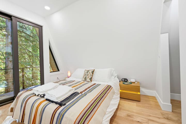 Dormitorio (patio trasero)