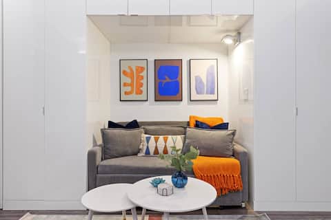 Popular Airbnb listing: Prime Location | Downtown & Museums Nearby in Buckeye Shaker Square