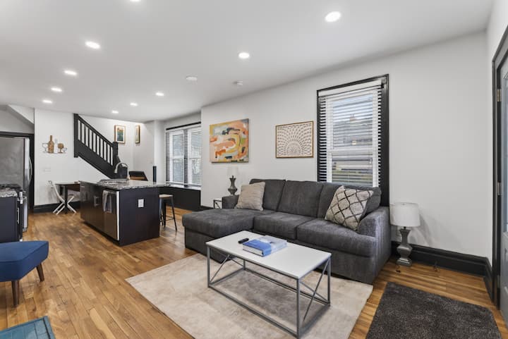 Group-friendly 5br Near Osu & Vibrant High St - Columbus, OH