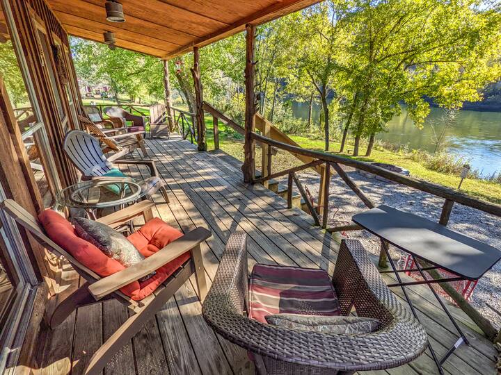 Coolwater Retreat on the White River Houses for Rent in Mountain