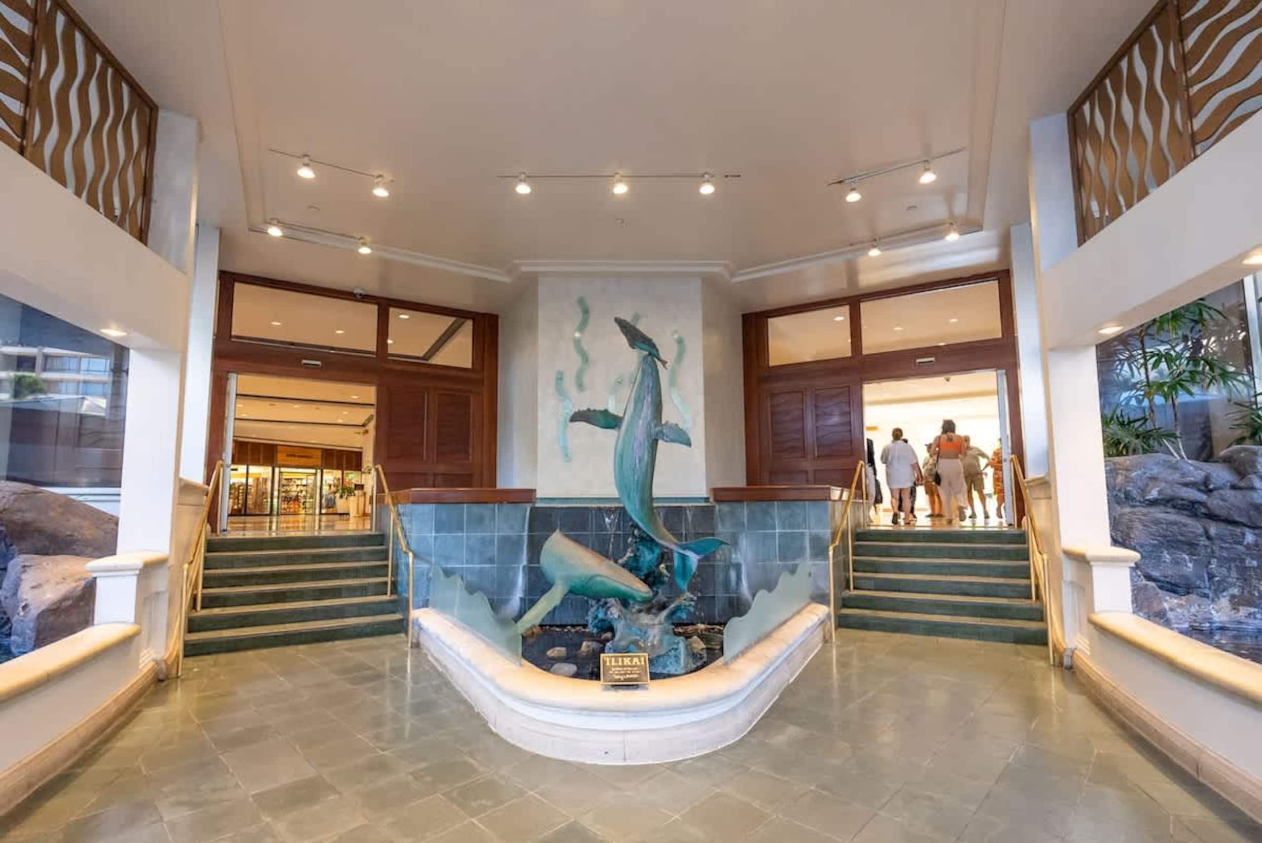 Condo in Honolulu · ★4.79 · 1 bedroom · 2 beds · 1 private bath - Image 18