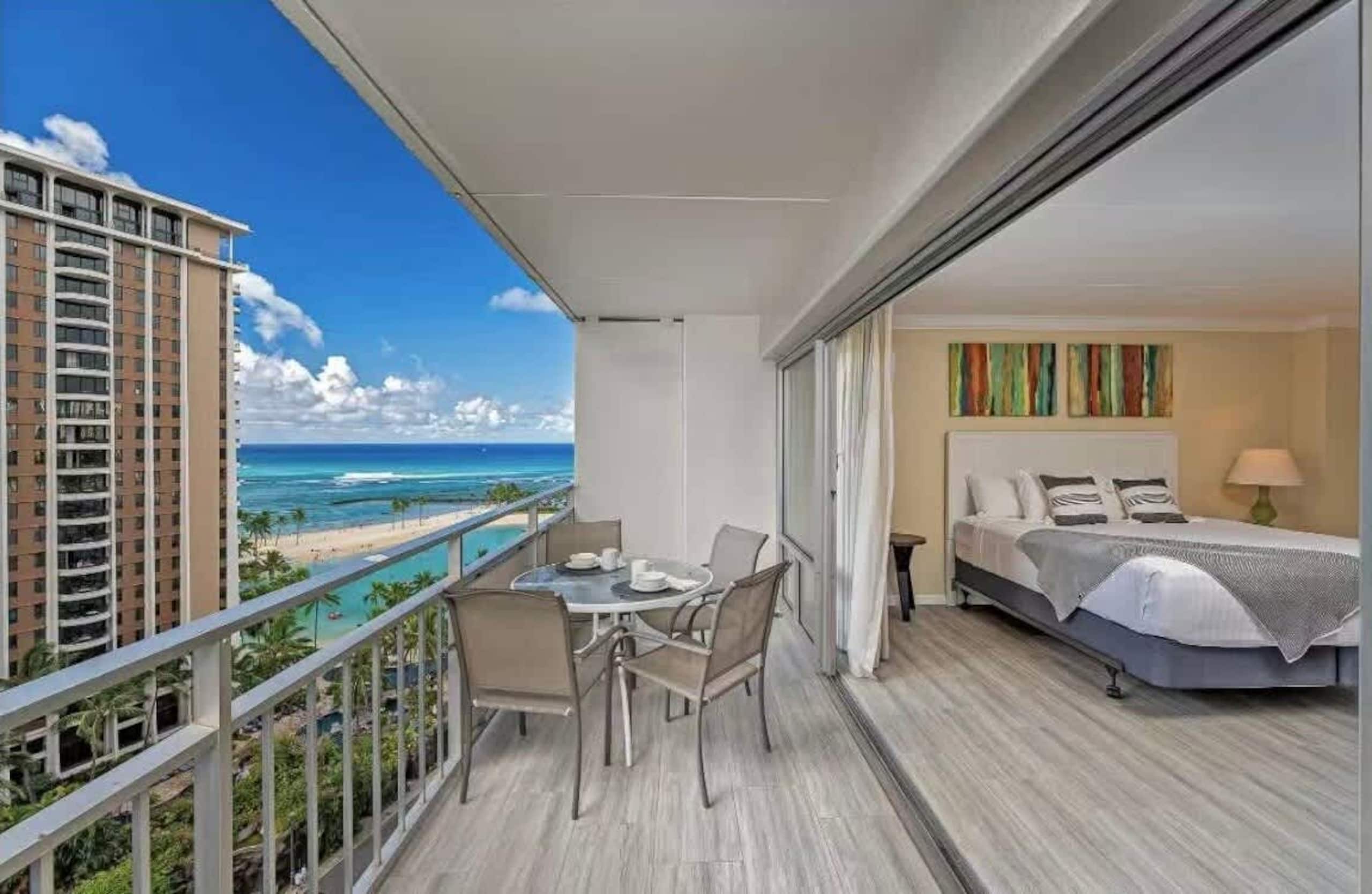 Condo in Honolulu · ★4.79 · 1 bedroom · 2 beds · 1 private bath - Image 1