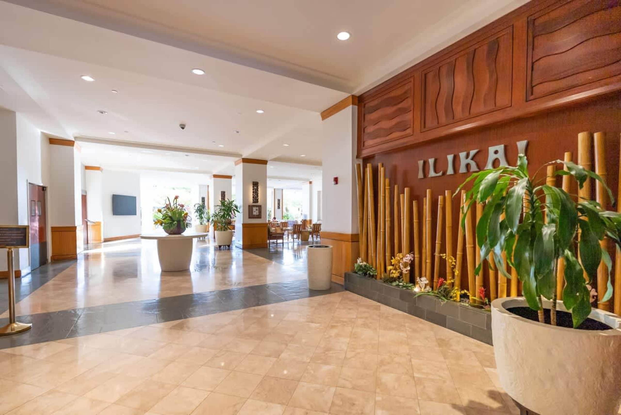 Condo in Honolulu · ★4.79 · 1 bedroom · 2 beds · 1 private bath - Image 17