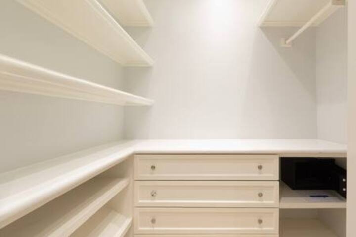 Sundance at Old Trees