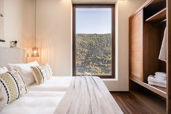 El dormitorio doble en la planta baja (dormitorio 1).