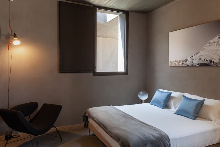 Phòng đôi thứ ba trong nhà chính (phòng ngủ 3).