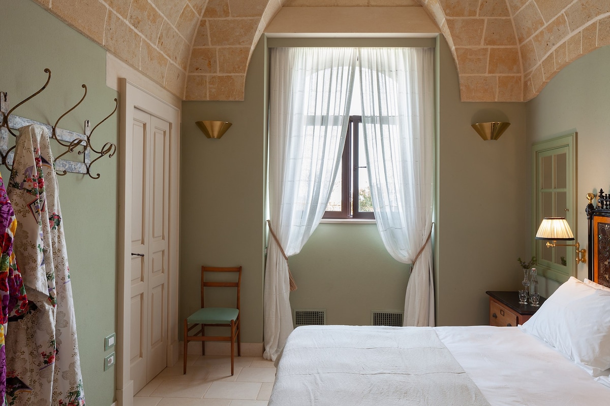 El tercer dormitorio doble en la planta baja.