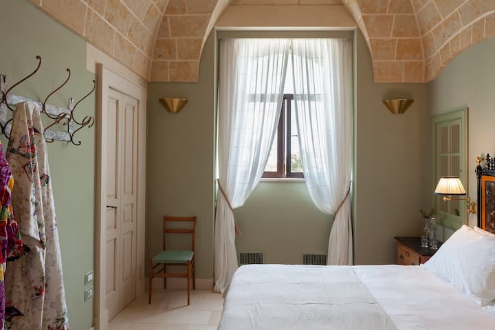 El tercer dormitorio doble en la planta baja.