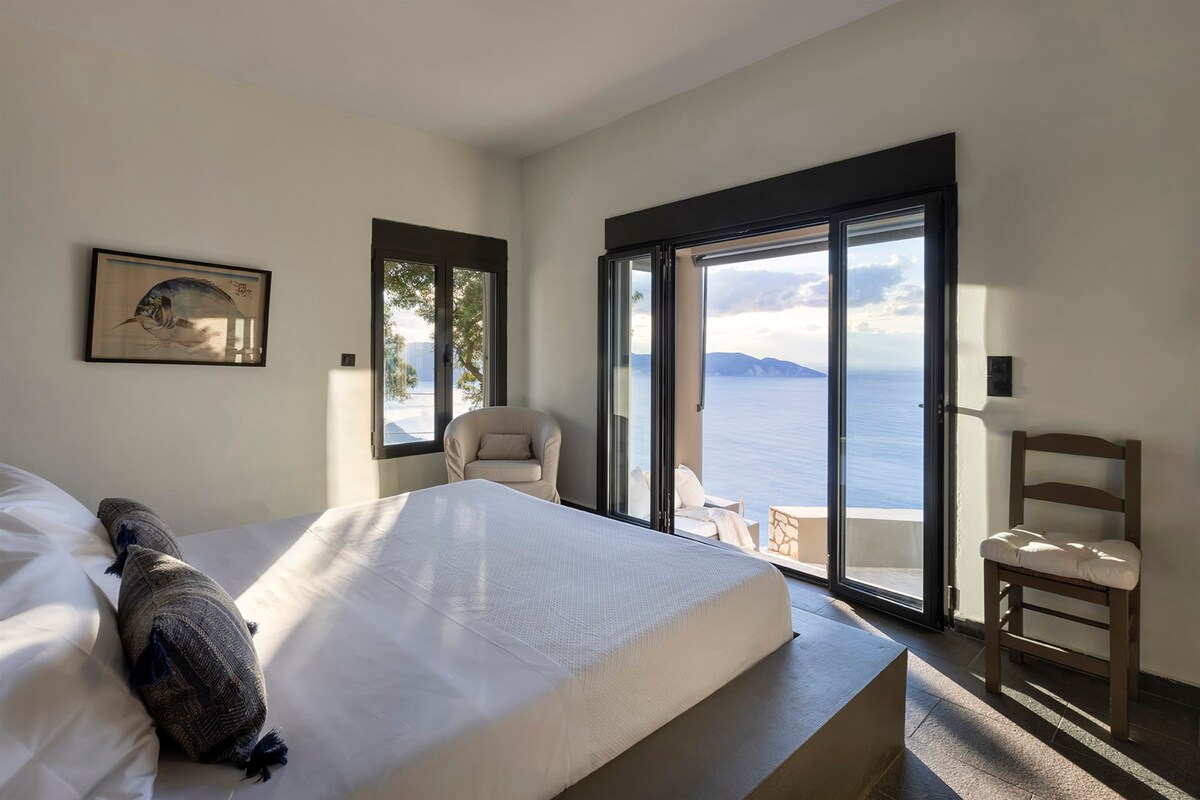 ორმაგი საძინებელი პირველ სართულზე (საძინებელი 3).